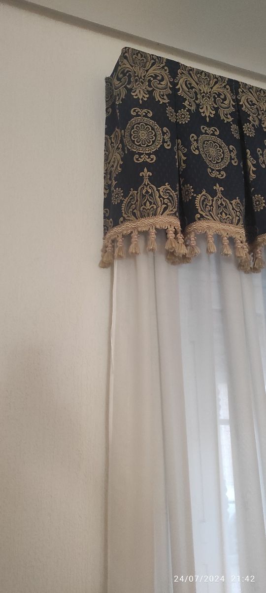 CORTINAS DE SALÓN 120€ LAS 3