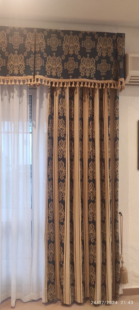 CORTINAS DE SALÓN 120€ LAS 3