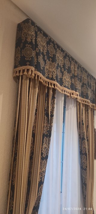 CORTINAS DE SALÓN 120€ LAS 3