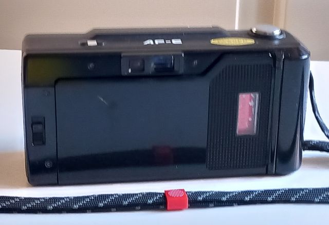 Minolta AF-E Camara de 35 mm