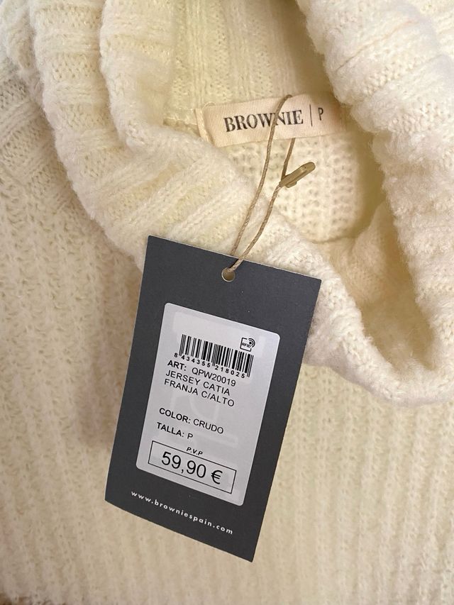 Jersey blanco y marrón, de Brownie. 