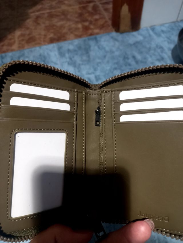 Monedero-billetero Desigual