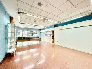 Local comercial en alquiler en Instituts - Universitat en Lleida