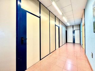 Local comercial en alquiler en Instituts - Universitat en Lleida