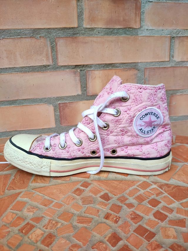 Converse con ricami