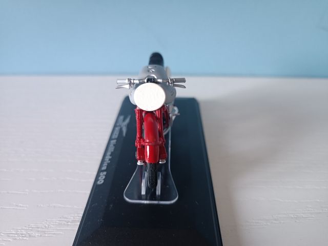 Modellino Moto Guzzi 