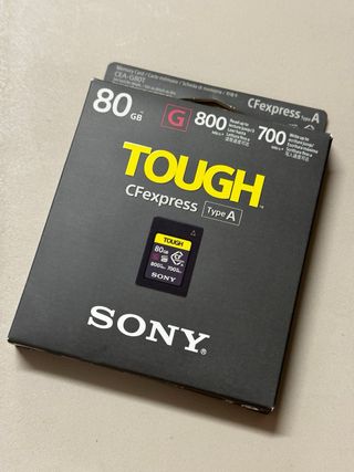 新作登場 CFexpressカード Type A TOUGH80GB