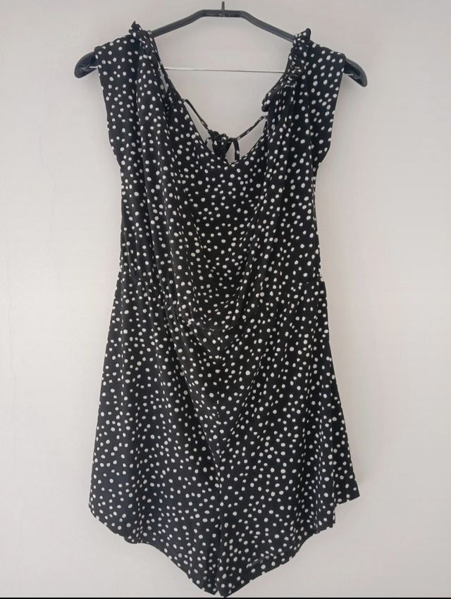 Mono corto de tirantes moteado