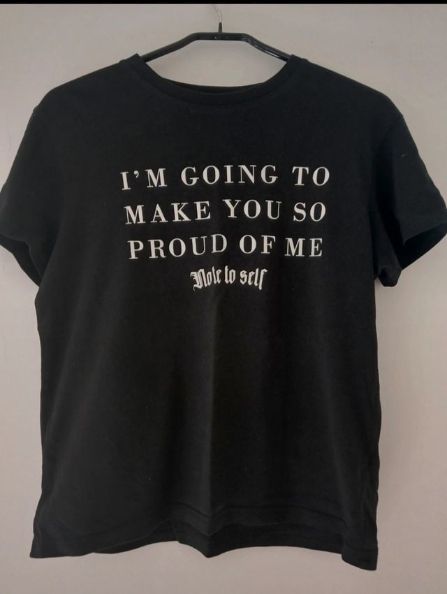 Camiseta de manga corta con frase