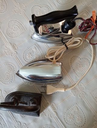 Set di 3 ferri da stiro vintage 