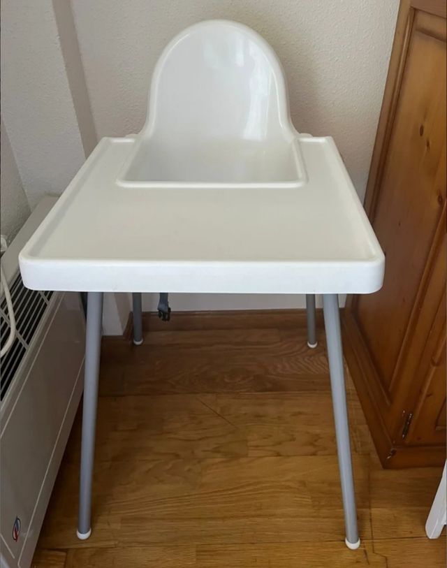 Trona IKEA modelo Antilop