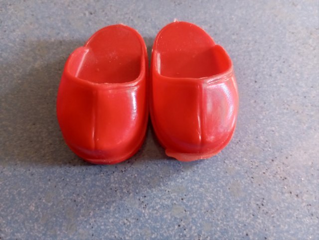 ANTIGUO VESTIDO ZUECOS PREU MUÑECA NANCY