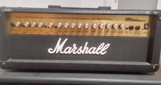 Amplificador de guitarra Marshall MG 100