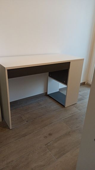 Litera de 3 camas y escritorio blan/gris