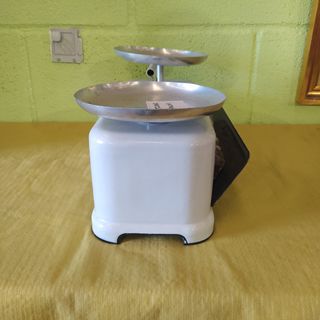 ANTIGUA BALANZA DE COCINA FRANCESA.