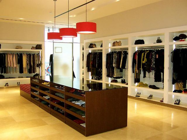 Decoración y revestimiento de tiendas