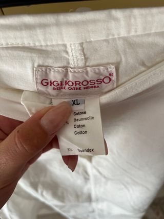 Gonna bianca con dettagli