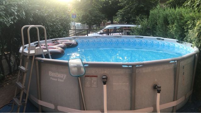 Piscina fuori terra rotonda 4,88x1,22