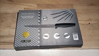 Set 5 coltelli royalty line
