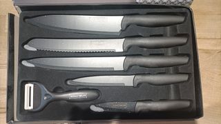 Set 5 coltelli royalty line