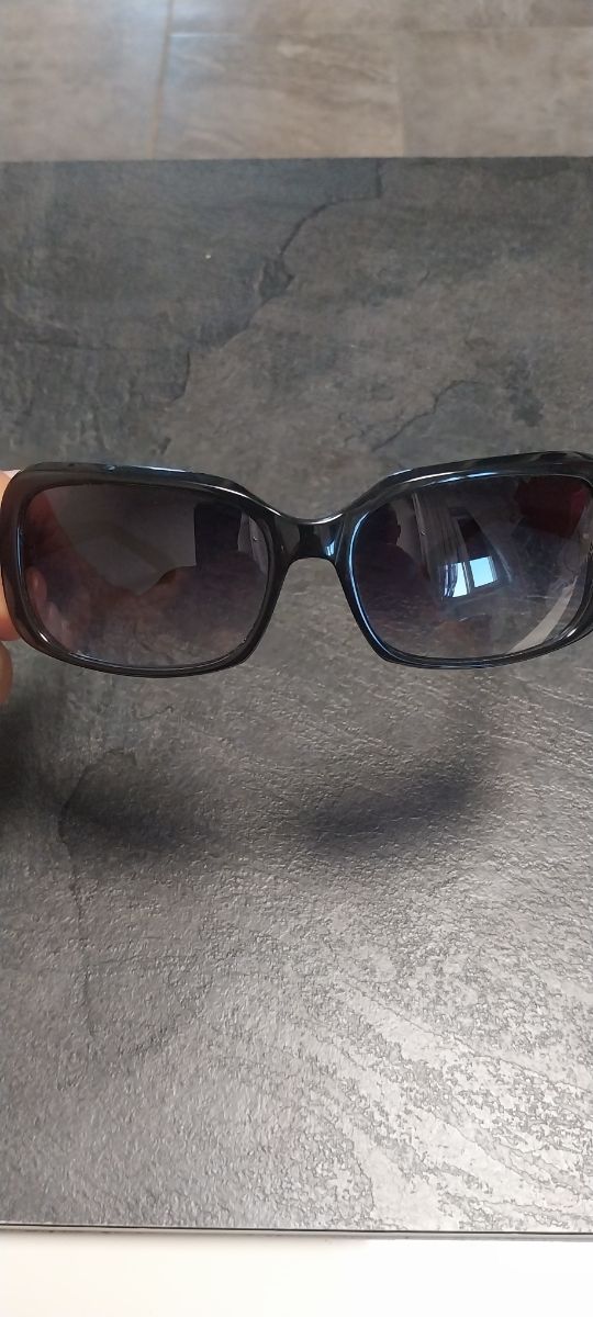 Occhiali da sole donna basile