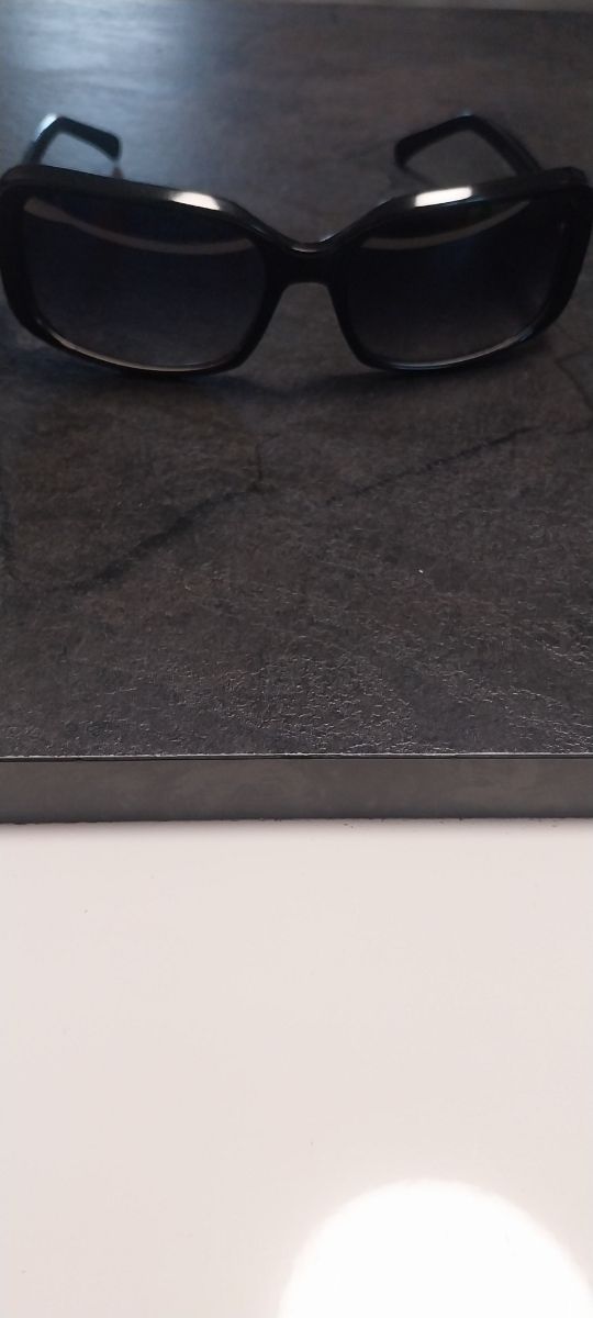 Occhiali da sole donna basile