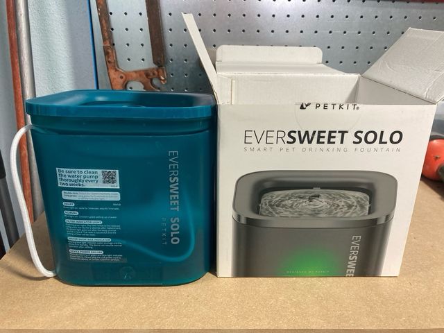 Fuente / Bebedero / Dispensador agua para gatos