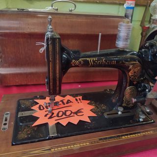 ANTIGÜA MAQUINA DE COSER DE MANIVELA