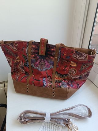 Bolso desigual nuevo