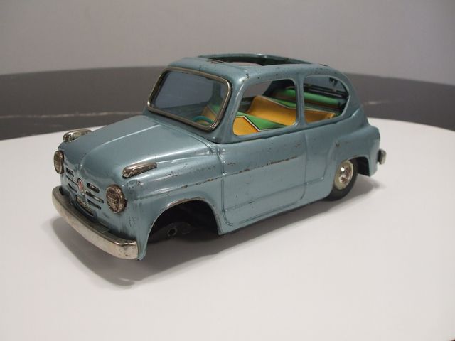 Fiat 600 - Bandai