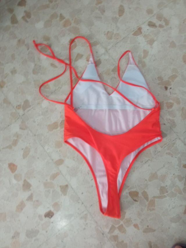 Bañador talla Mediana naranja