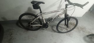 Bicicleta montaña QUER blanca, mtb