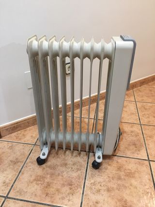 Calefactor de aceite con ruedas