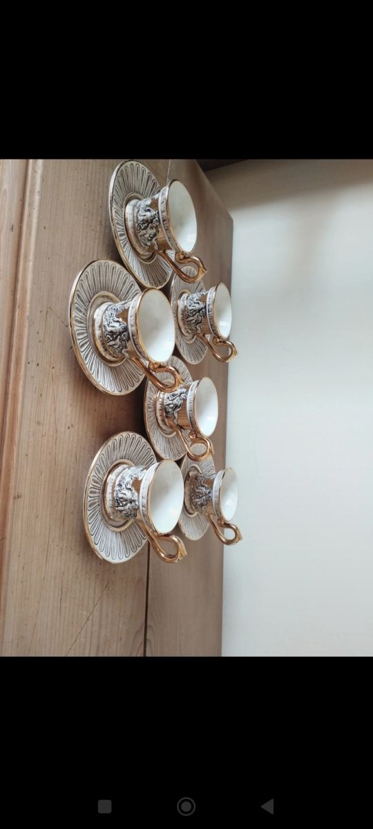 Tazze in ceramica di Capodimonte