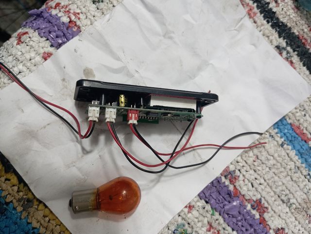 mini radio coche 12v