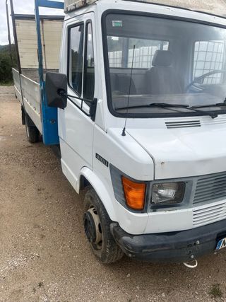 Mercedes-Benz MB 410 D 1995