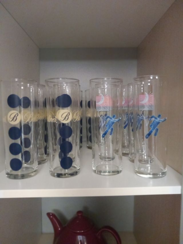 16 vasos de tubo Ballantines. REBAJO 8€.