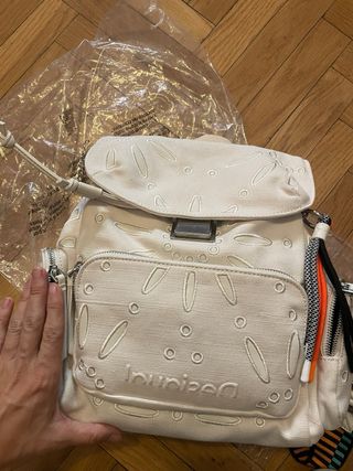 Mochila desigual blanca
