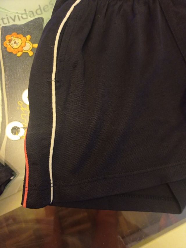 Pantalón corto deporte  T3 Maristas