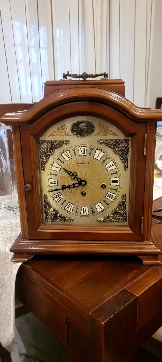 Reloj de mesa vintage.
