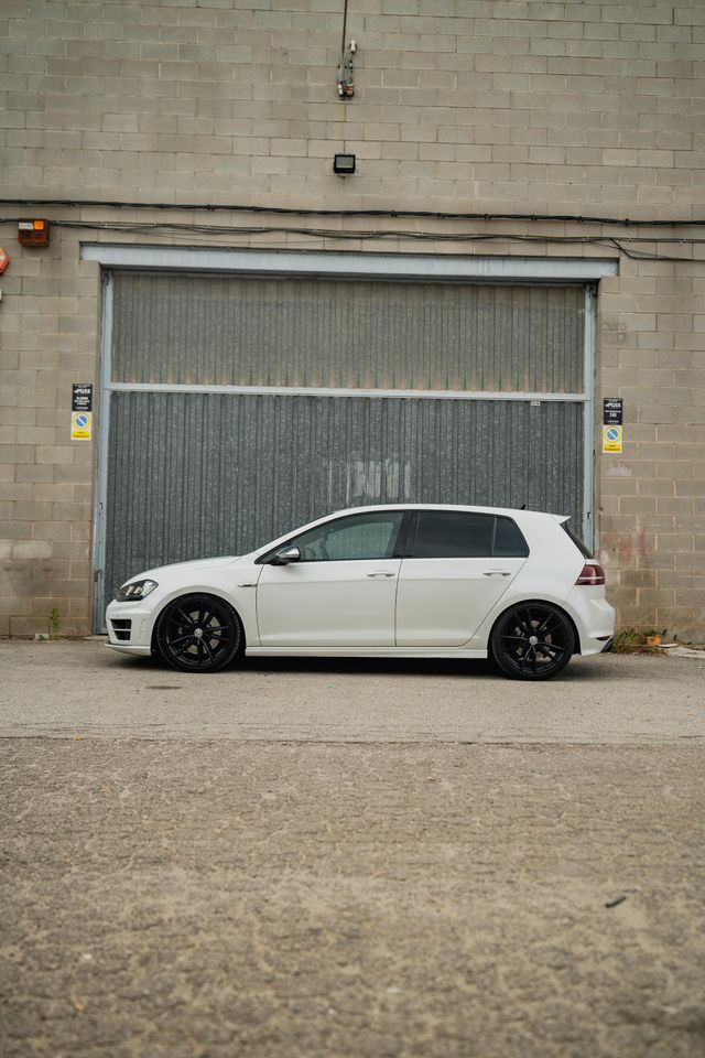 Volkswagen Golf 7 R 300CV  2015
