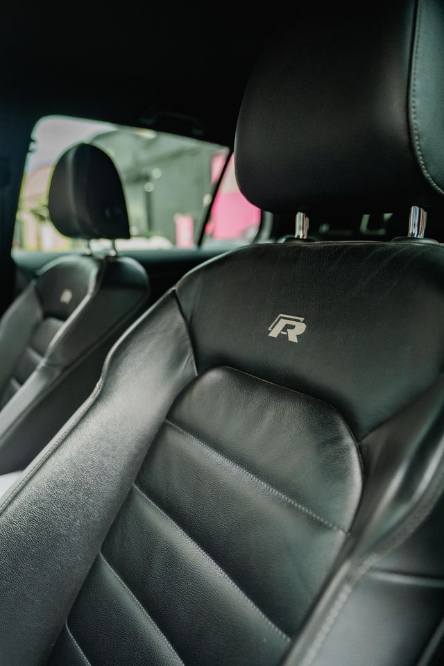 Volkswagen Golf 7 R 300CV  2015