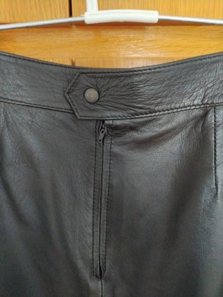 Falda piel auténtica