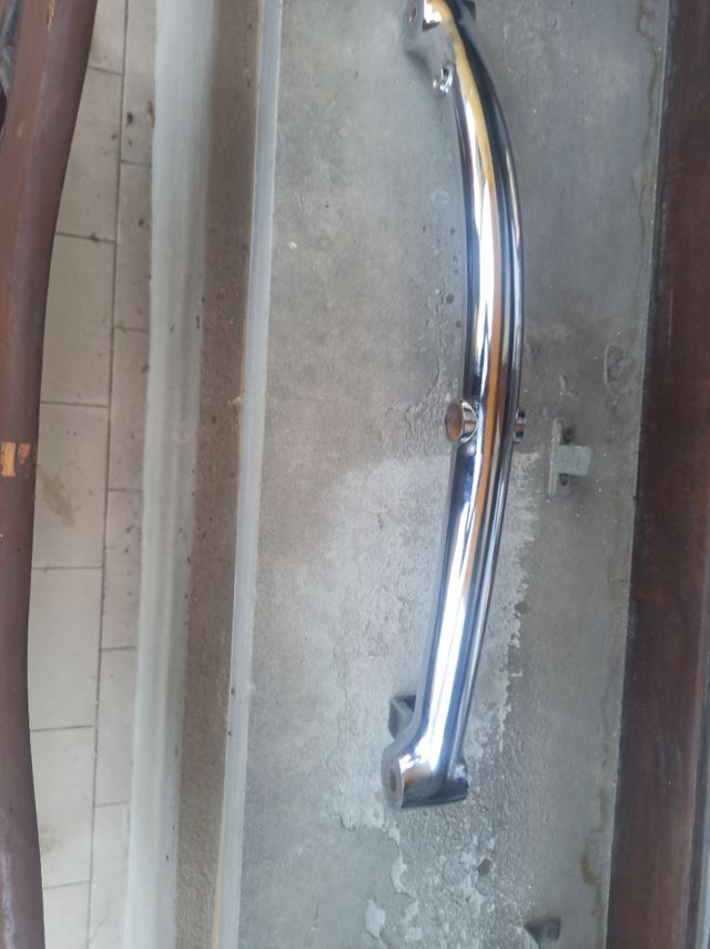 Barra pedana sx intruder vs 1400 