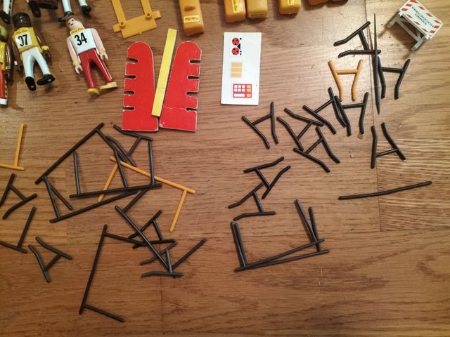 40 muñecos Colacao años 80 y accesorios