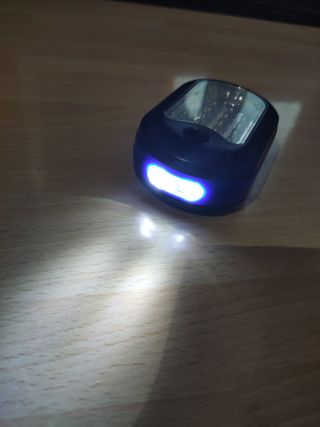 Linterna LED multifunción y posición