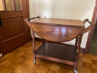 Carro antiguo de madera.