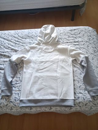 sudadera con capucha