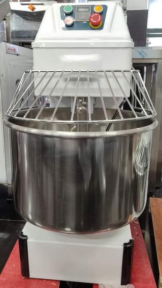 Amasadora industrial desde 8kg a 25kg de harina