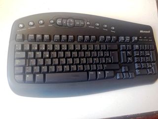 TECLADO INALAMBRICO MICROSOFT, COMO NUEVO